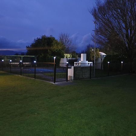 Matador Motel Carterton Екстер'єр фото