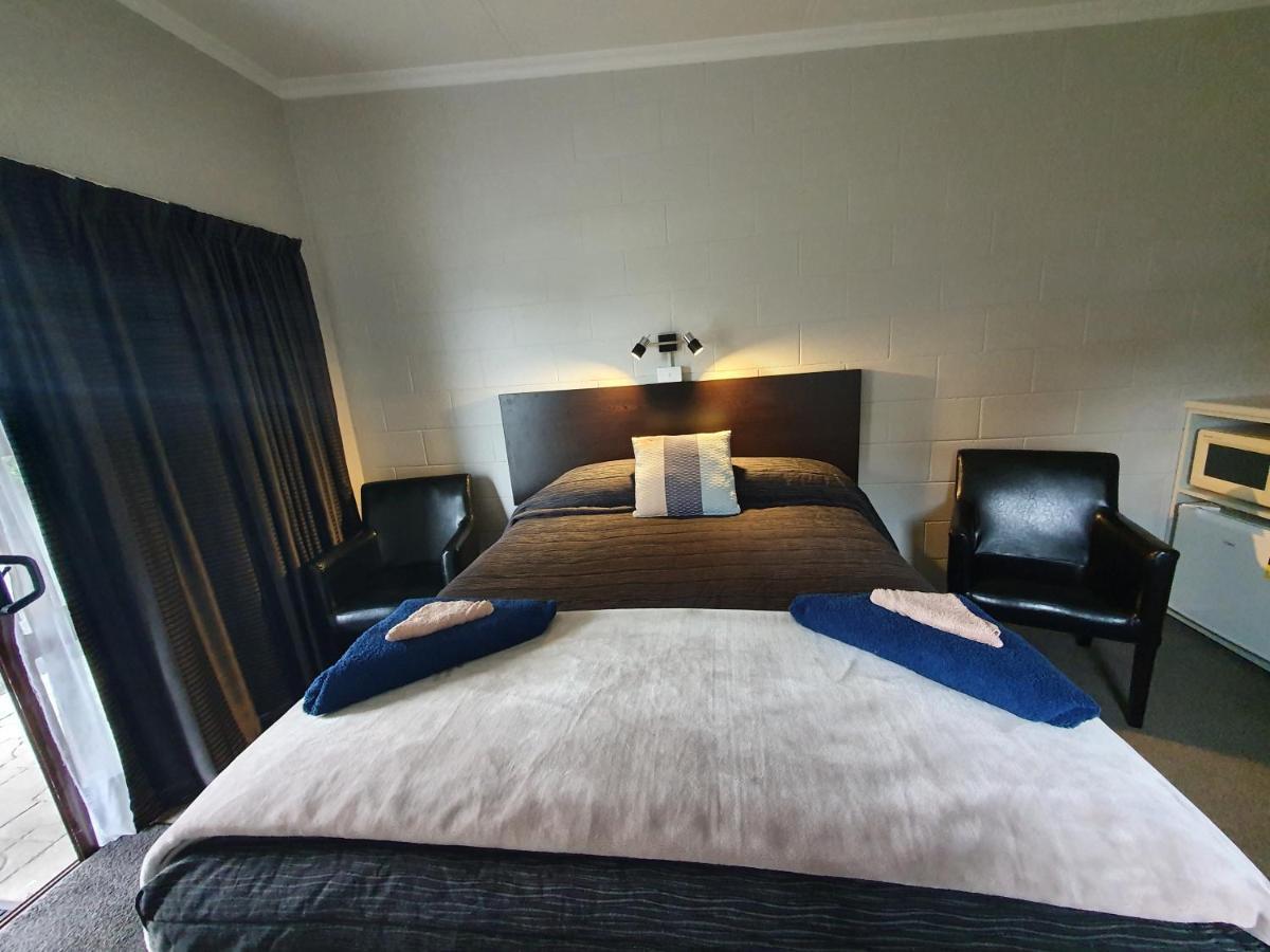 Matador Motel Carterton Екстер'єр фото