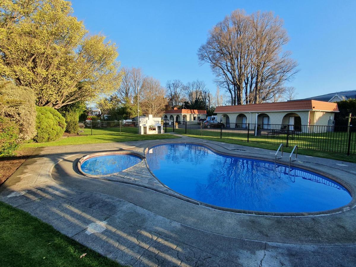 Matador Motel Carterton Екстер'єр фото