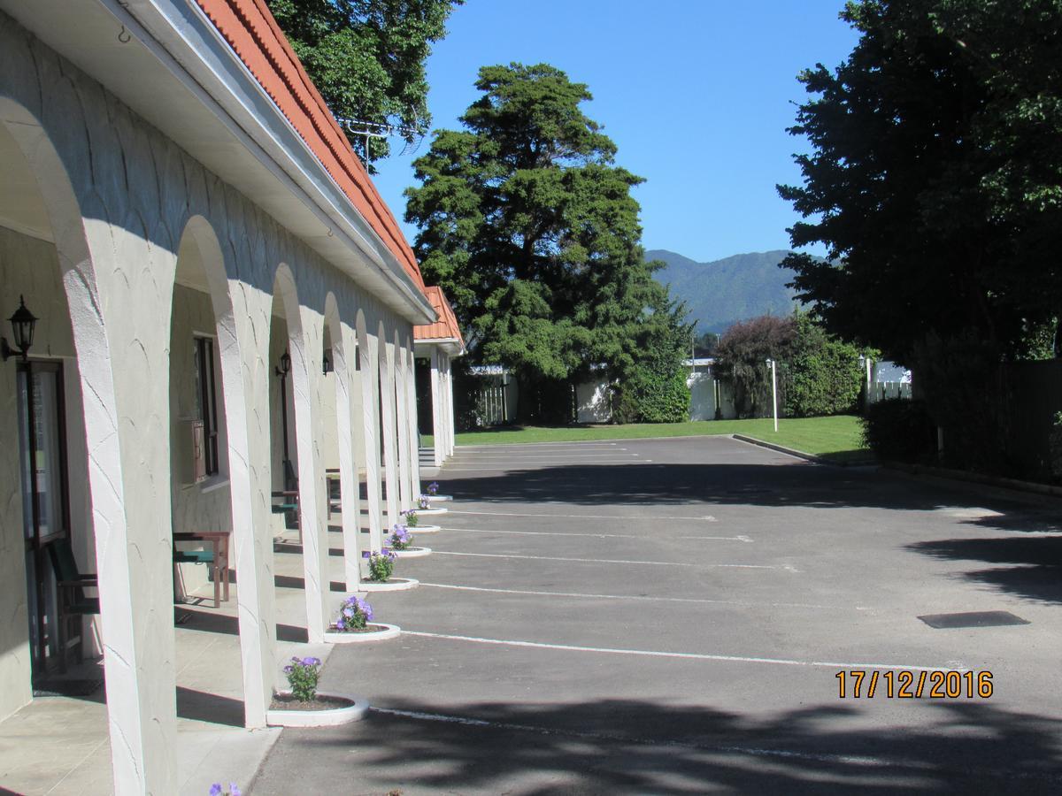 Matador Motel Carterton Екстер'єр фото