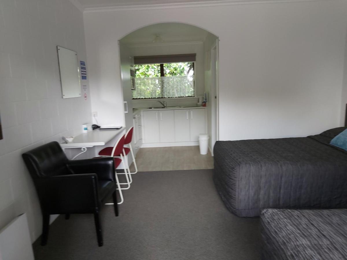 Matador Motel Carterton Екстер'єр фото